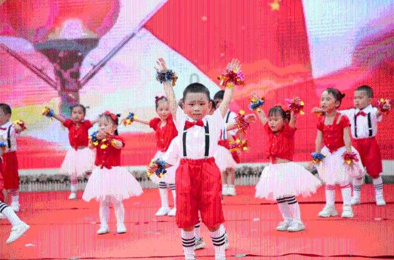 营救迷路的小男孩